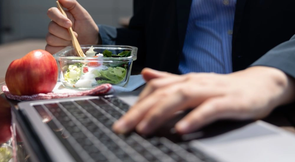 Jak se stravovat při sedavém zaměstnání?